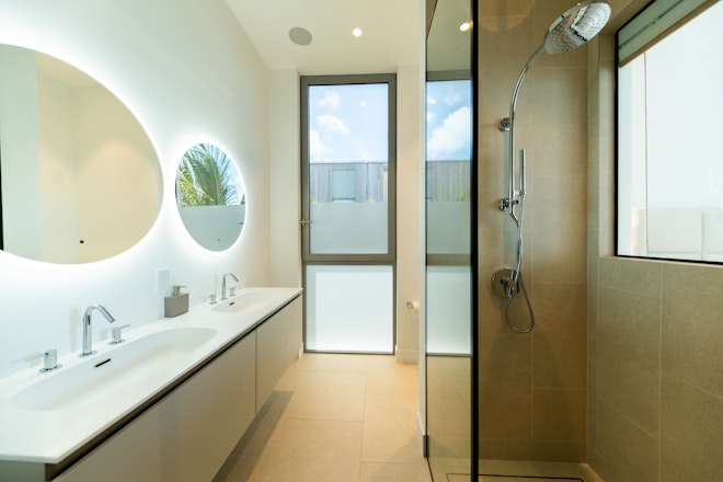 SB LV04 Bathroom
