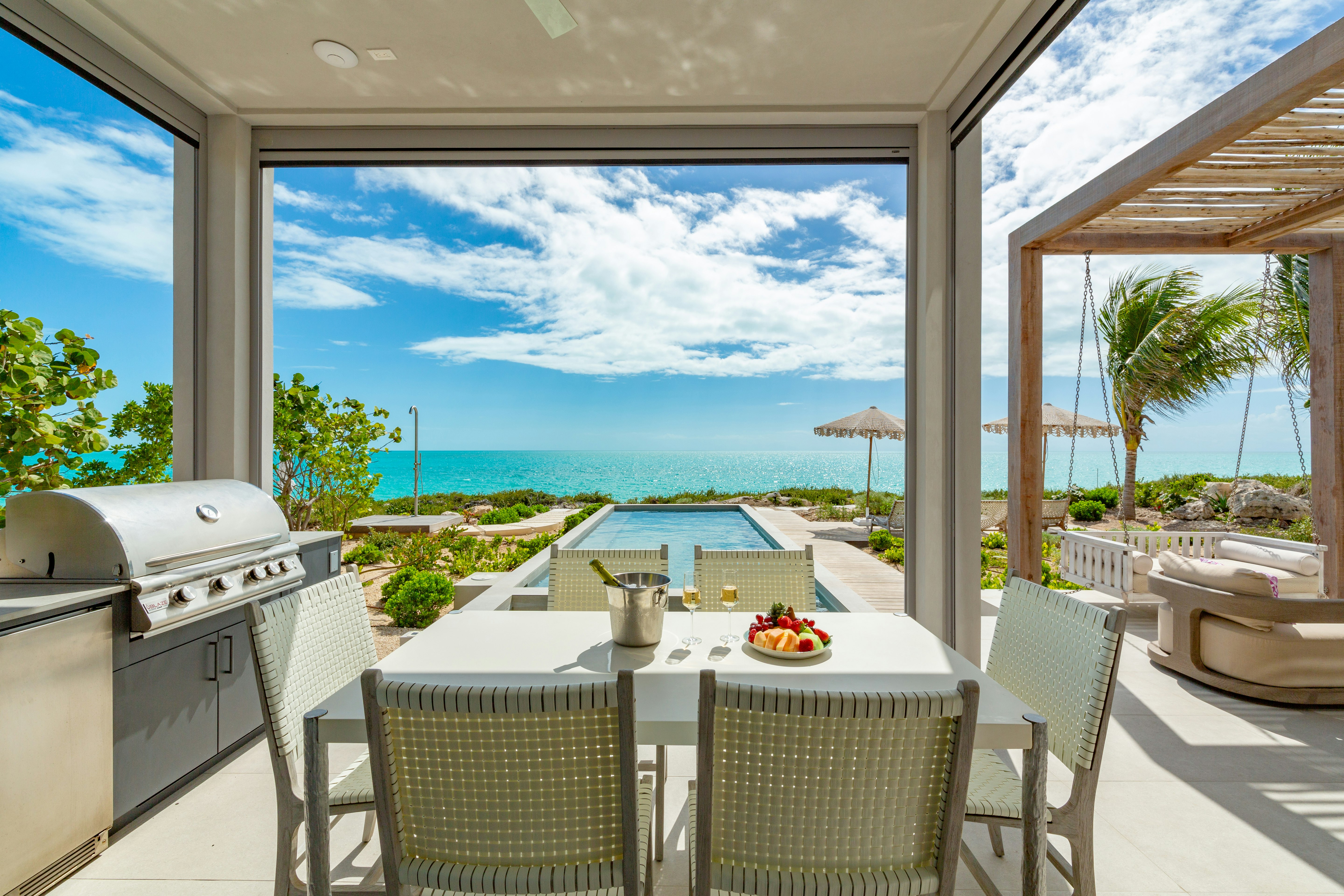 Ocean Estate Reef - Outdoor Dining
