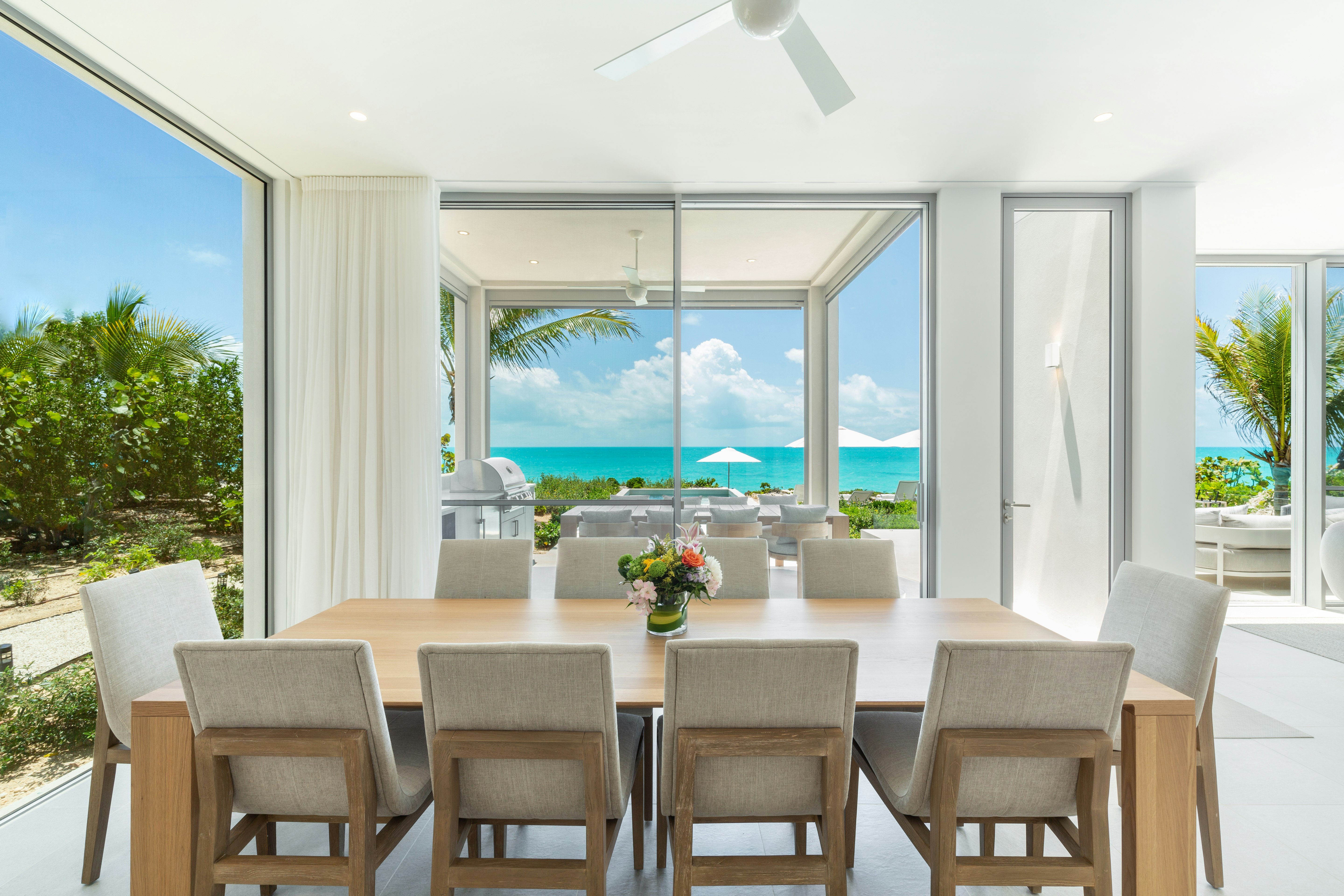 Ocean Estate Reef - Dining Area