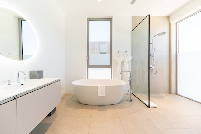 SB LV16 Bathroom