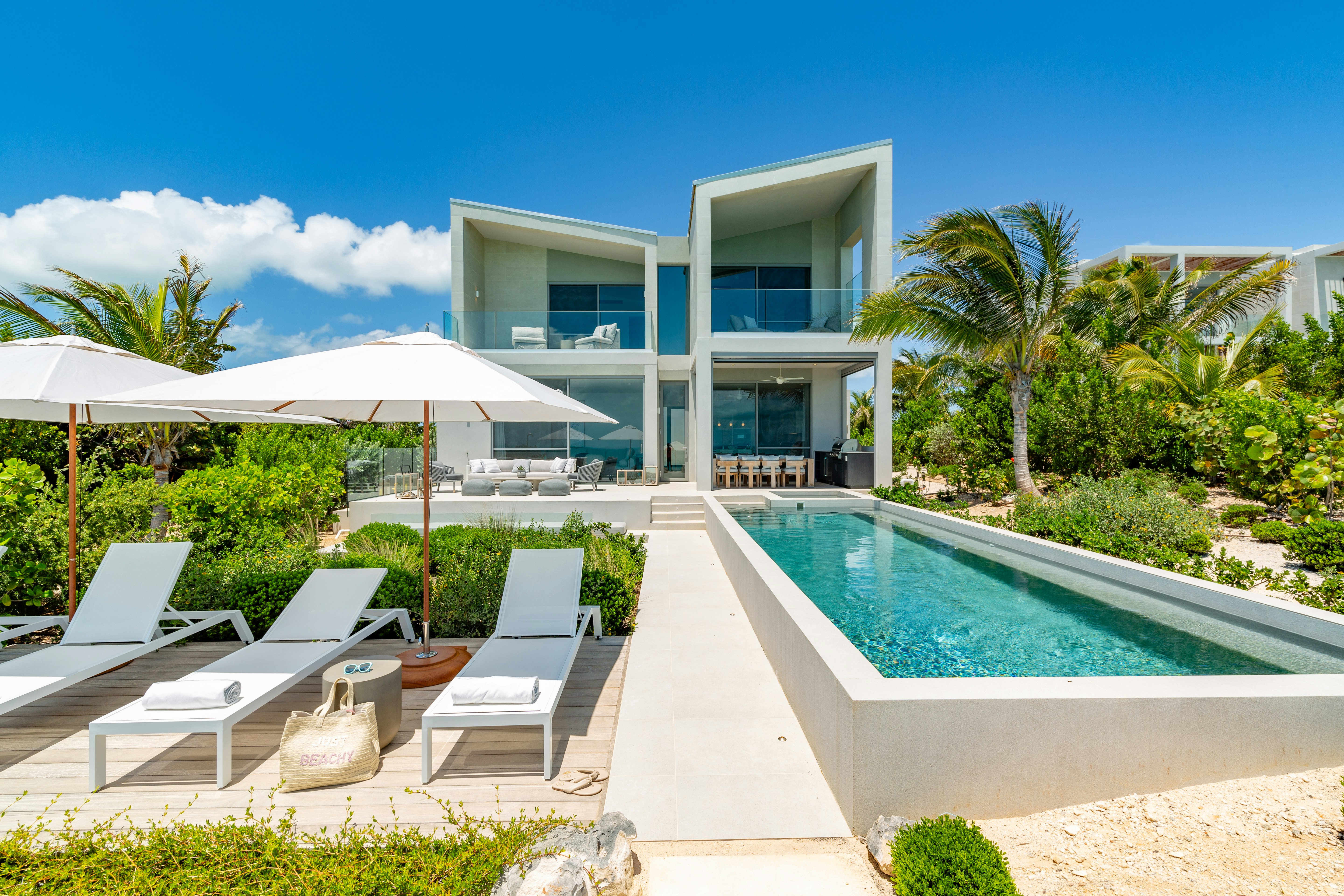 Ocean Estate Reef - Exterior