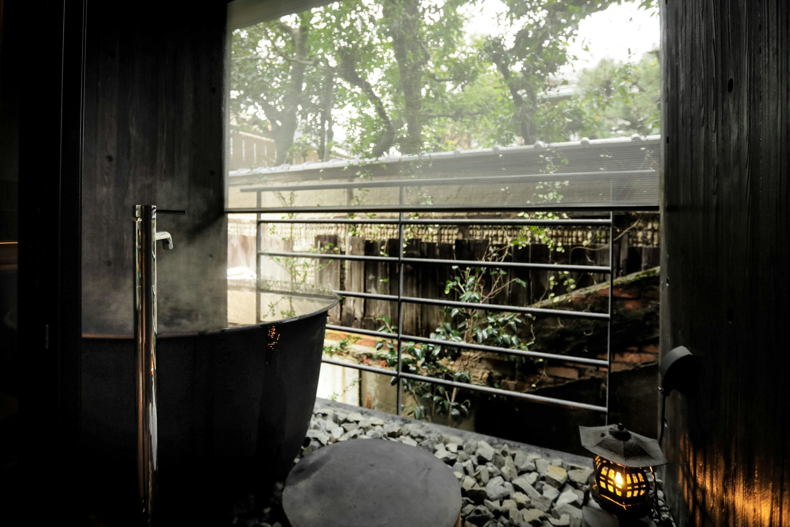 Deluxe Garden View Annexe Bathroom