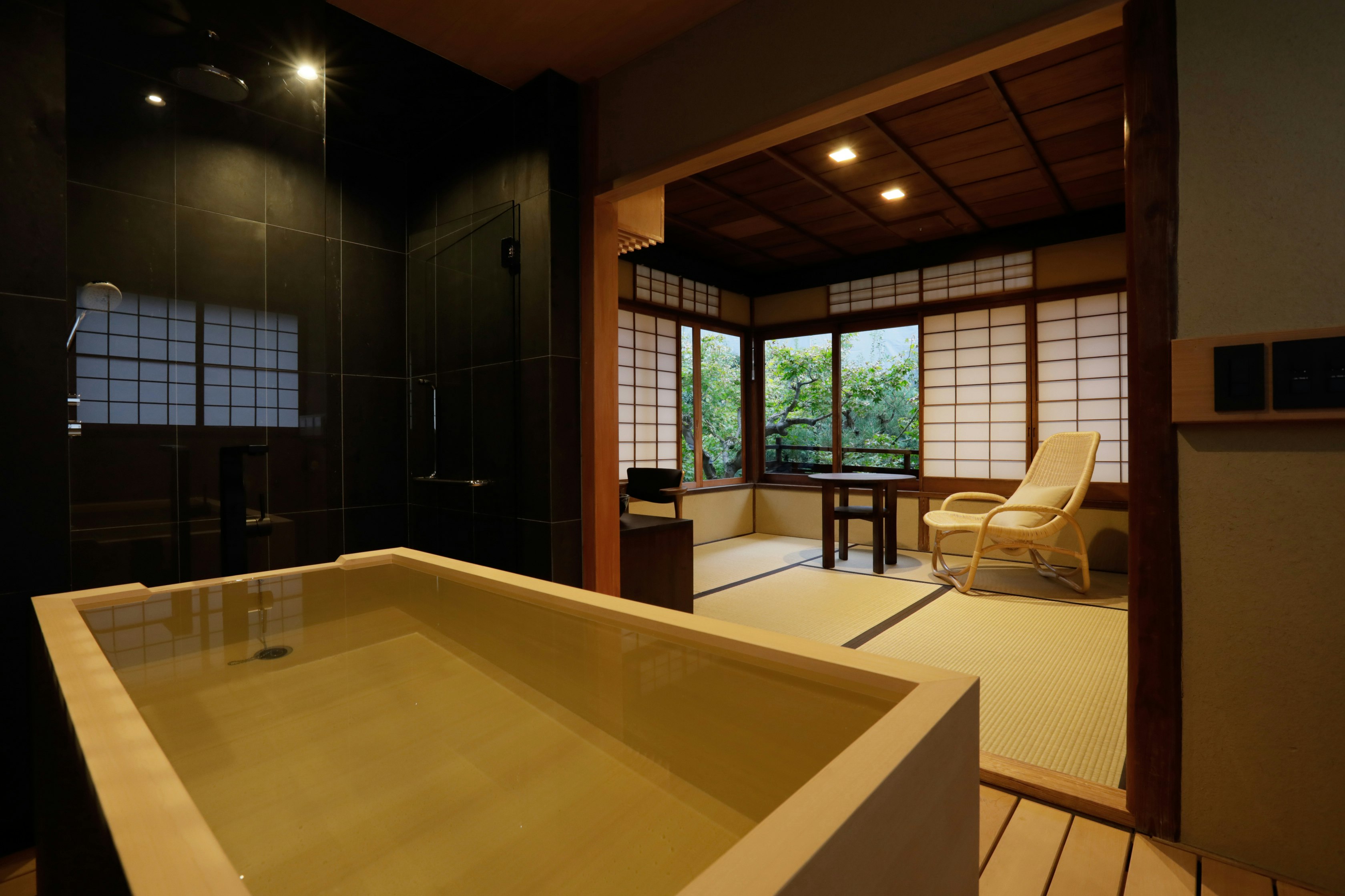 Deluxe Maisonette Main