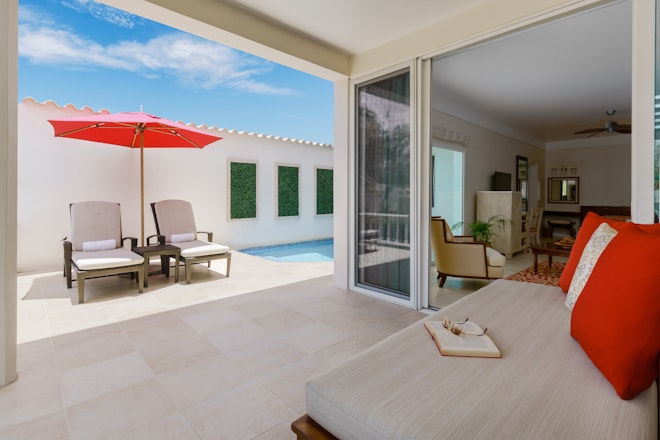 Anthurium Pool Suite