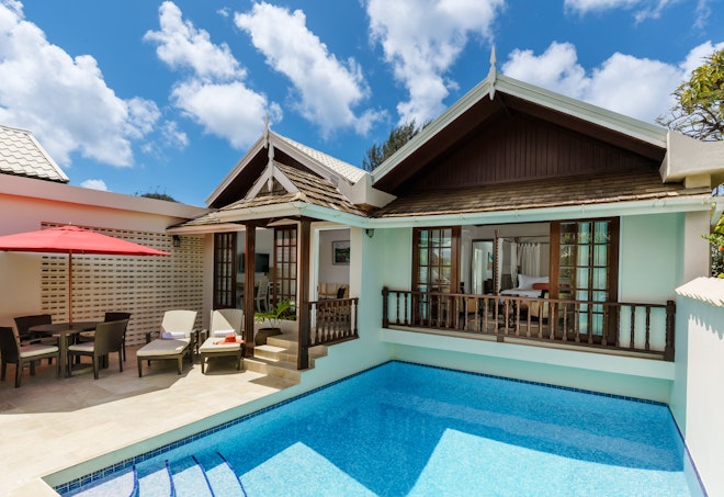 Royal Collection Pool Suite