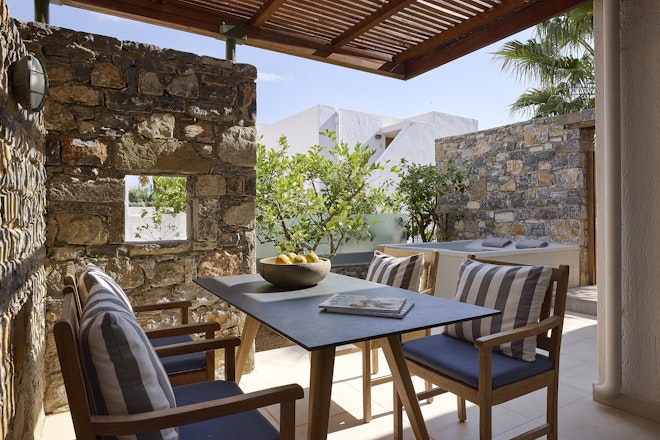 Family Suite 3 Bedroom Outdoor Hot Tub Garden View - Patio
