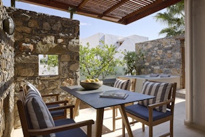 Family Suite 3 Bedroom Outdoor Hot Tub Garden View - Patio