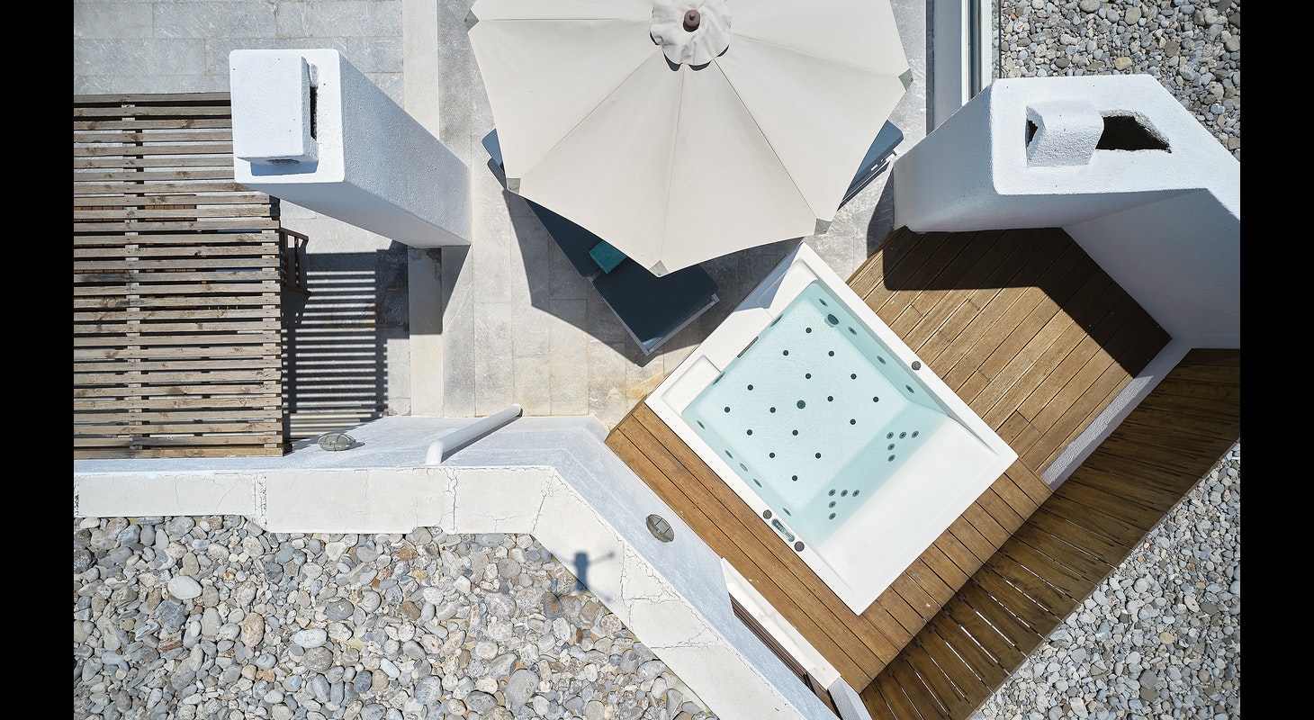 Junior Suite Outdoor Hot Tub Sea View