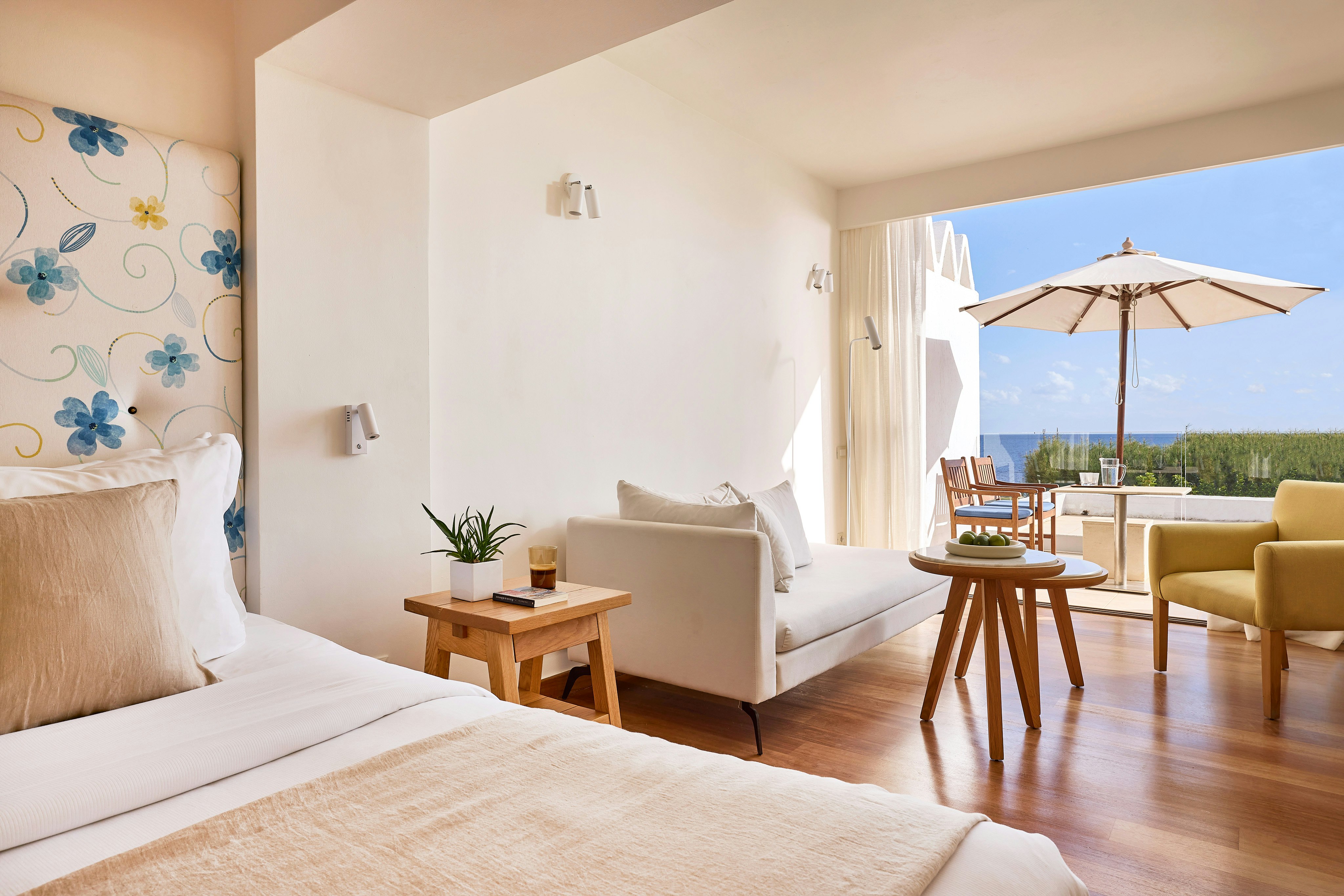 Classic Junior Suite Sea View - Bedroom