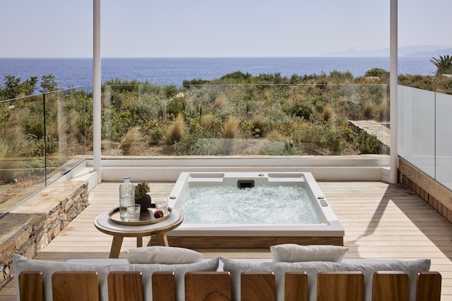 Club Suite Outdoor Hot Tub Seafront View - Terrace