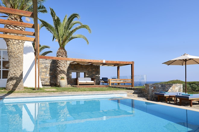 Club Suite 3 Bedroom Private Pool Seafront - Pool