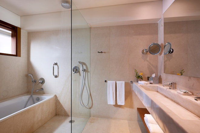 Classic Junior Suite Sea View - Bathroom