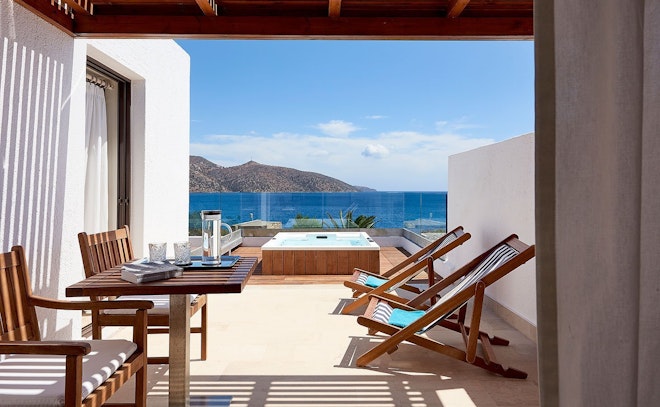 Club Suite Outdoor Hot Tub Seafront View - Terrace