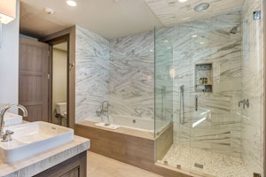 Premium Room - Bathroom