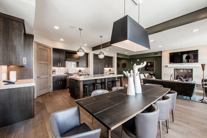 Platinum Two Bedroom Suite - Kitchen