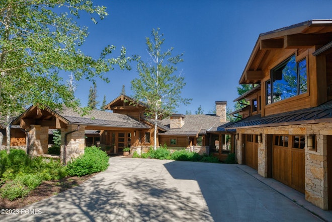 Ruby Home - Exterior