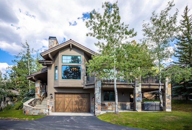 Bellemont Home - Exterior
