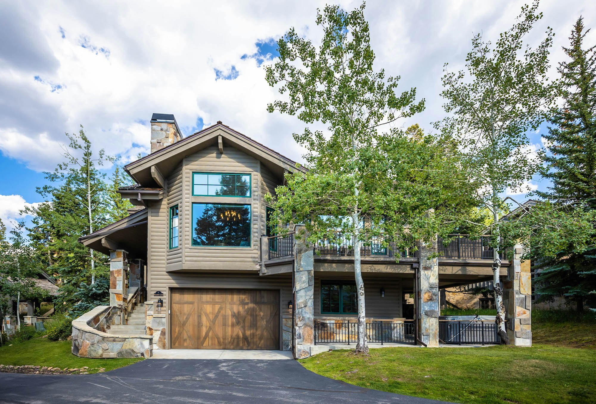 Bellemont Home - Exterior