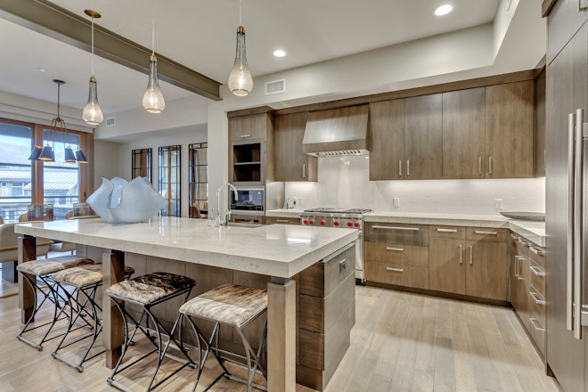 Premium Three Bedroom Suite with Queen Hotel - Kitchen