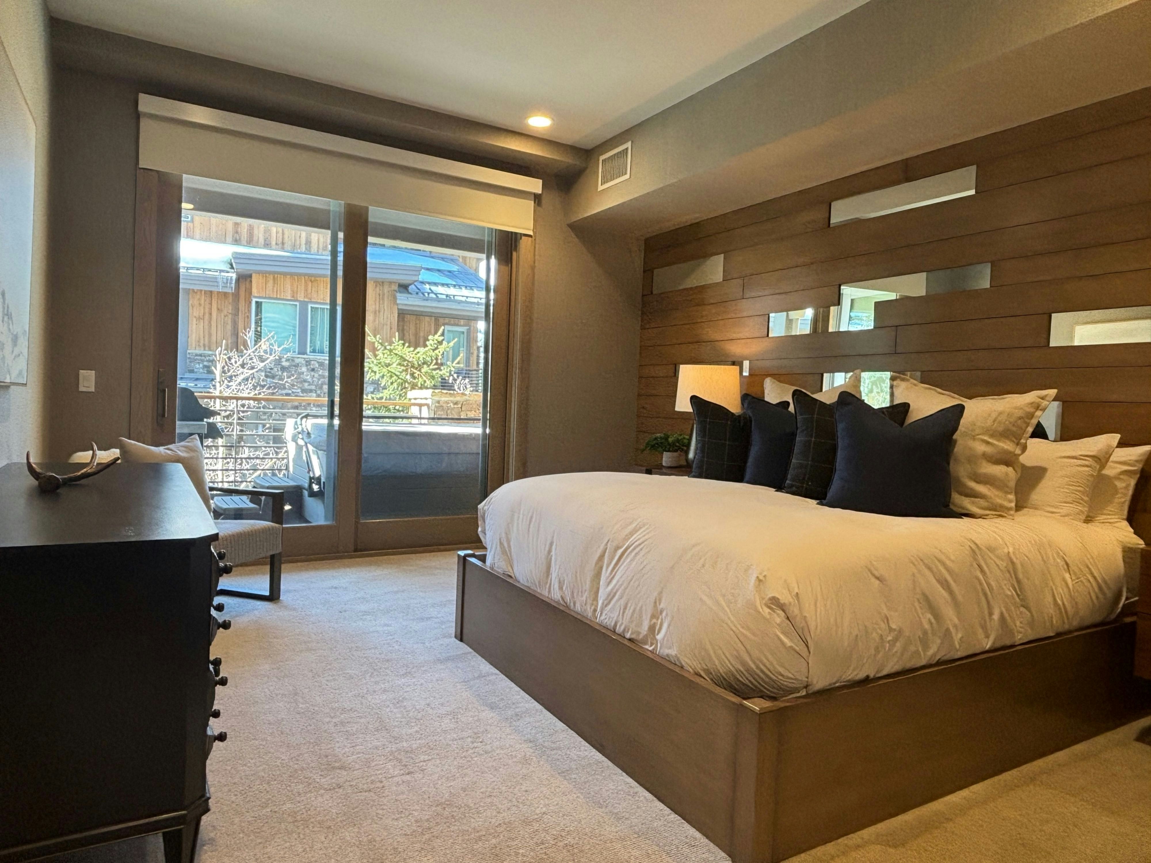 Premium Two Bedroom Private Suite - Bedroom