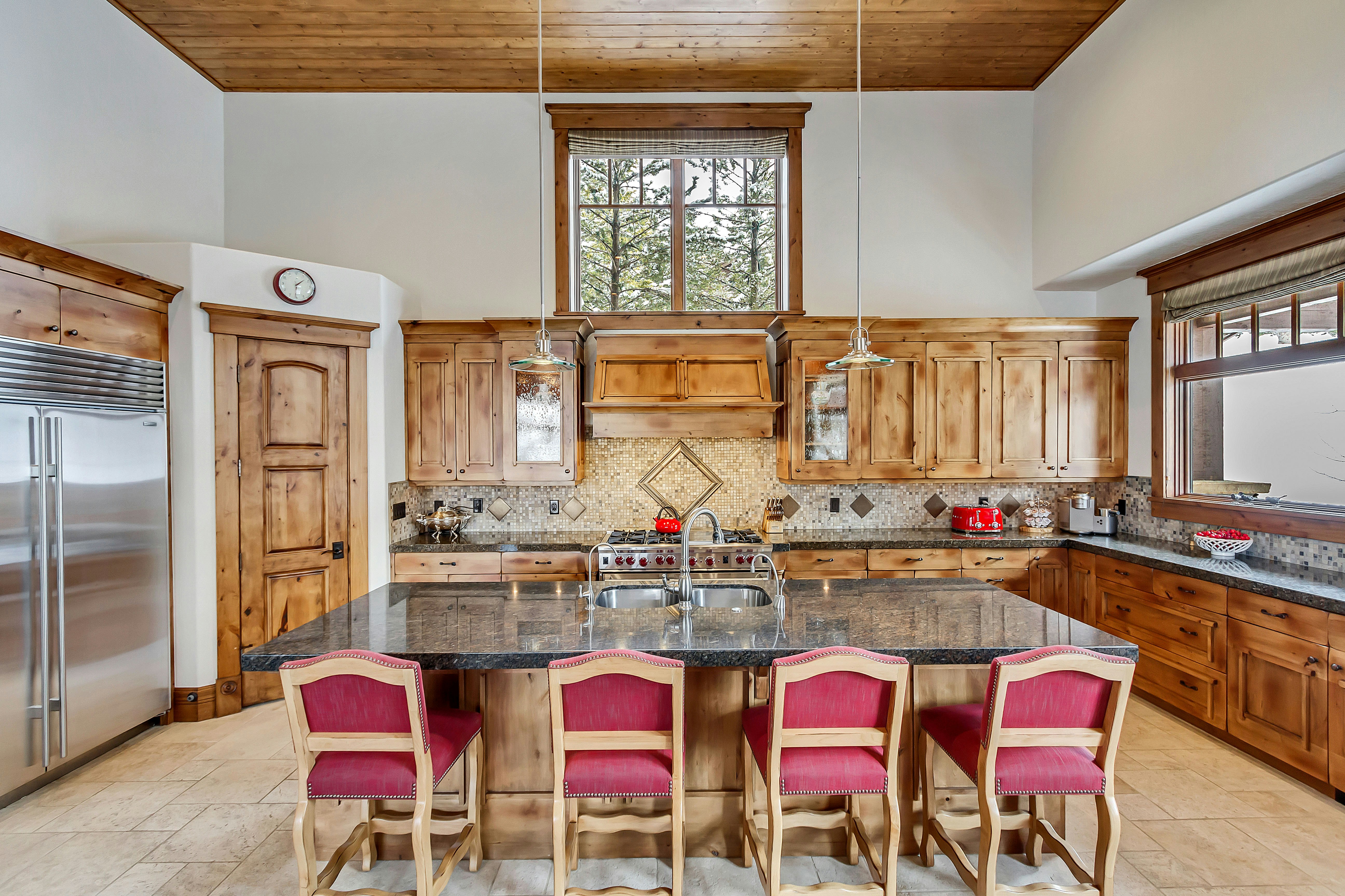 Lookout Home - Kitchen