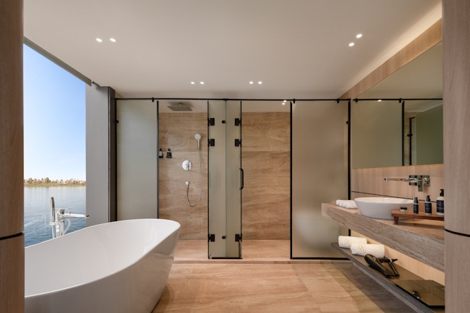 Moonlight Suite - Bathroom