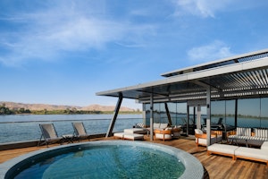 Plunge Pool