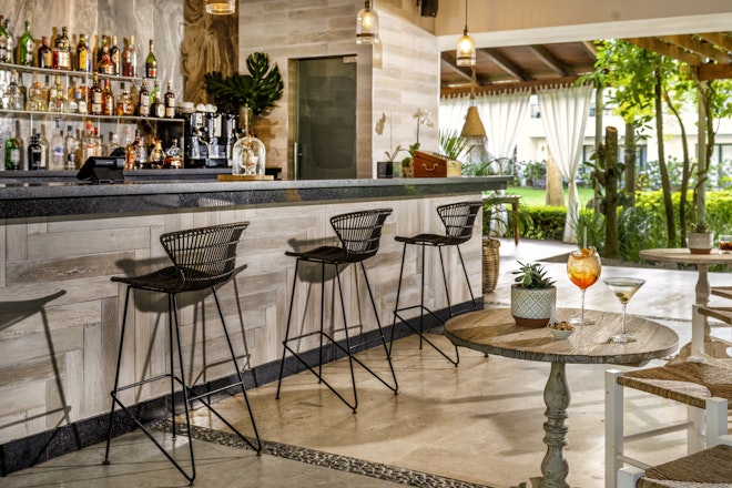 Bar Bistro