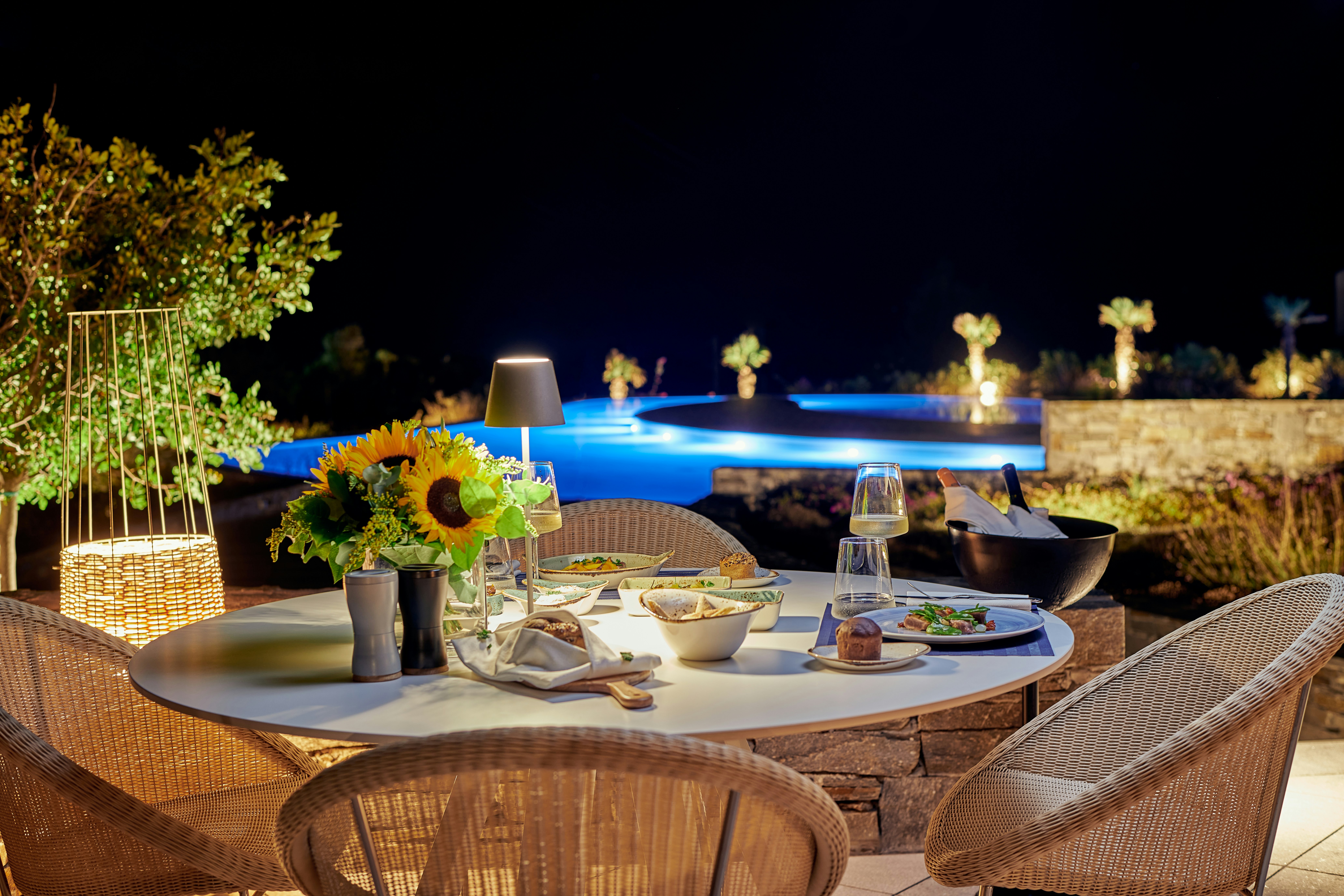 Galazia Hytra Restaurant