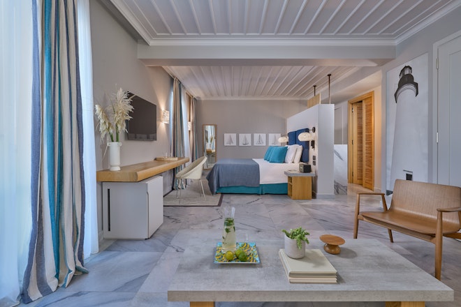 Sun Suite
