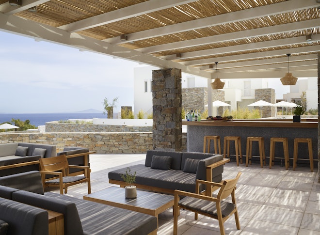 Irida Lounge Bar
