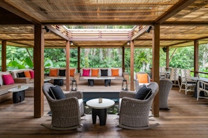 Pool Bar