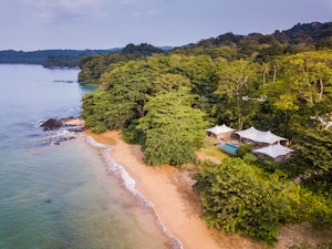 Three Bedroom Beachfront - Private Pool