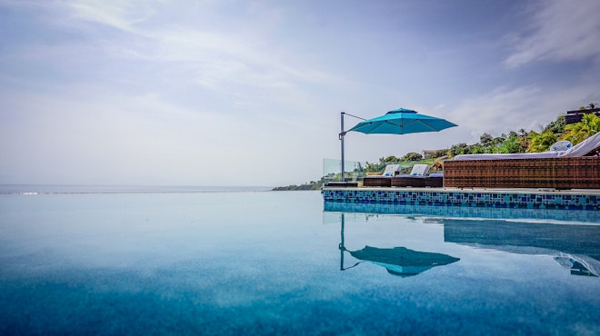 Infinity Pool