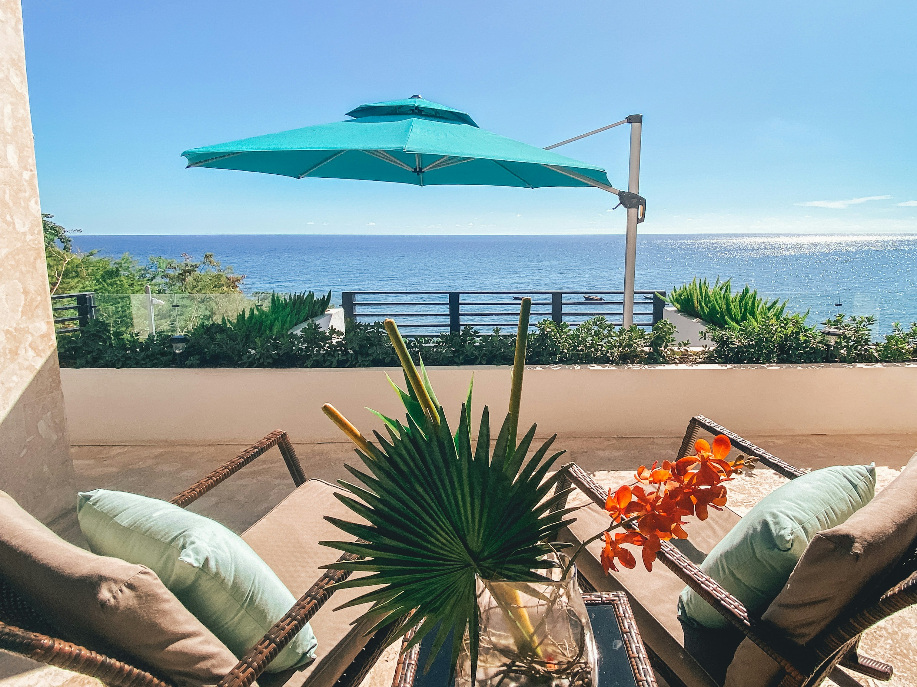 Deluxe King Suite View