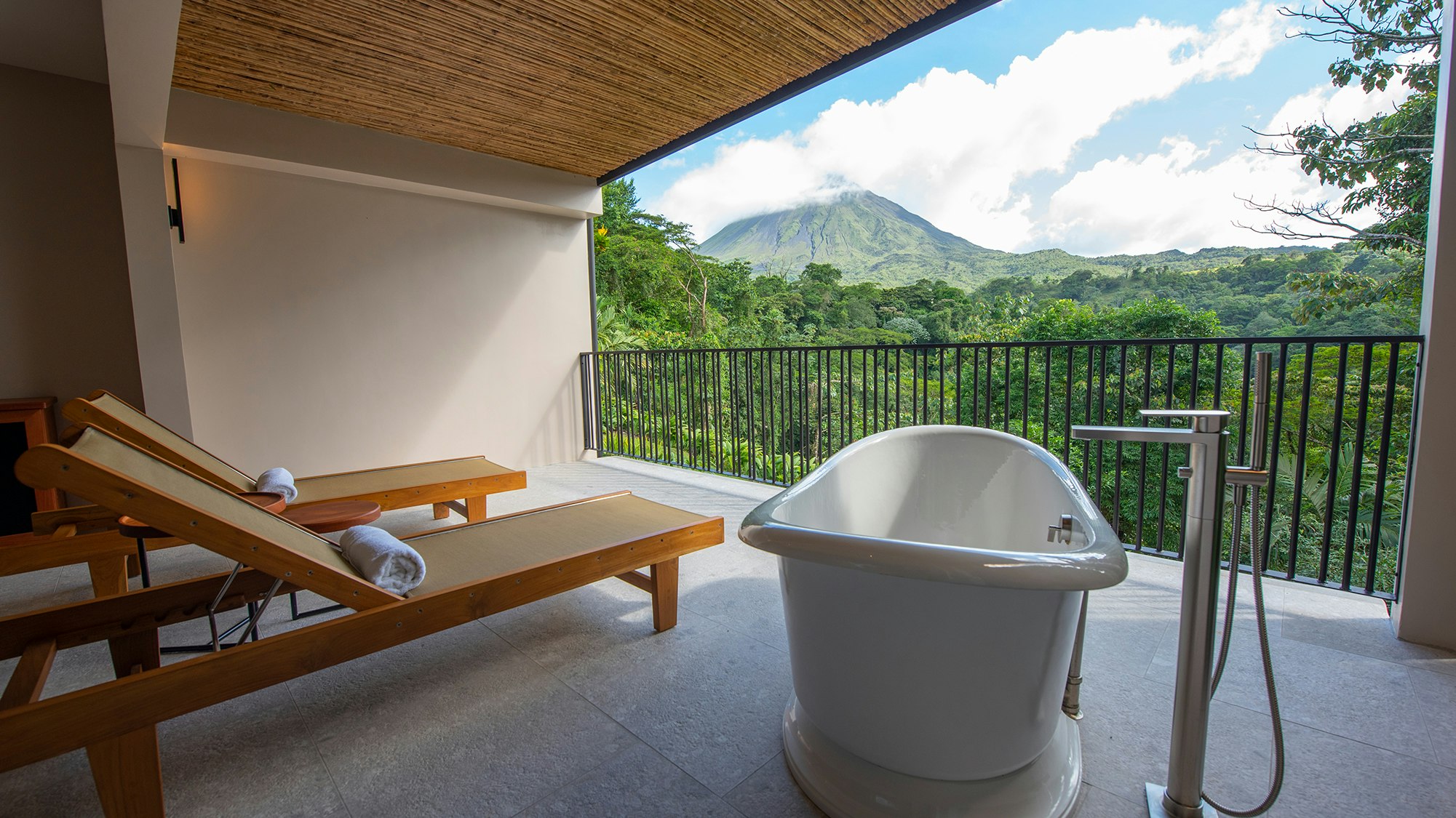 Honeymoon Suite - Terrace