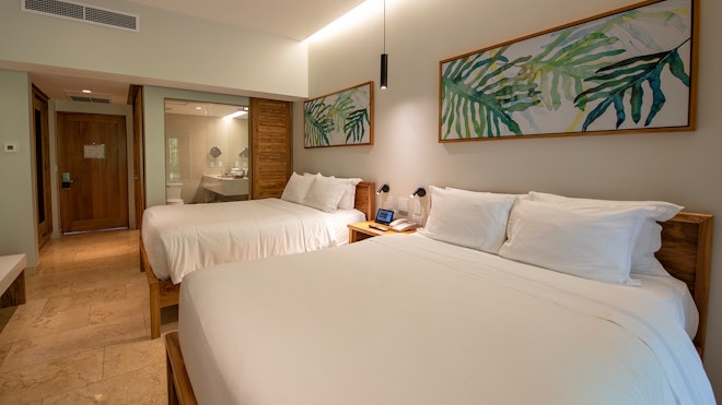 Orchid 2 Queen - Bedroom