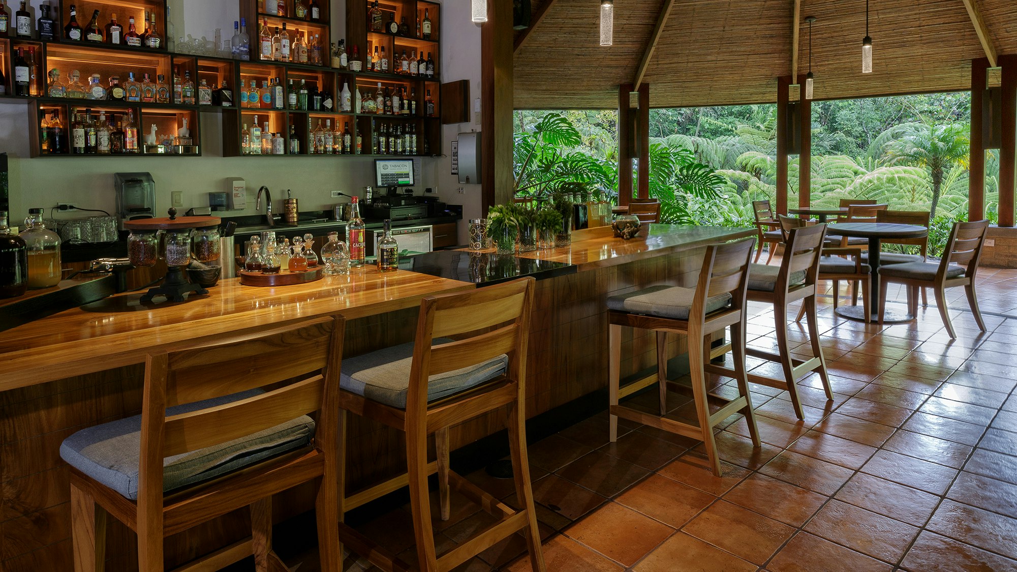 Cana Brava Lobby Bar