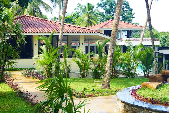 Restaurant Exterior