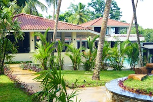 Restaurant Exterior