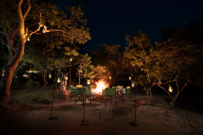 Outdoor Dining Experience