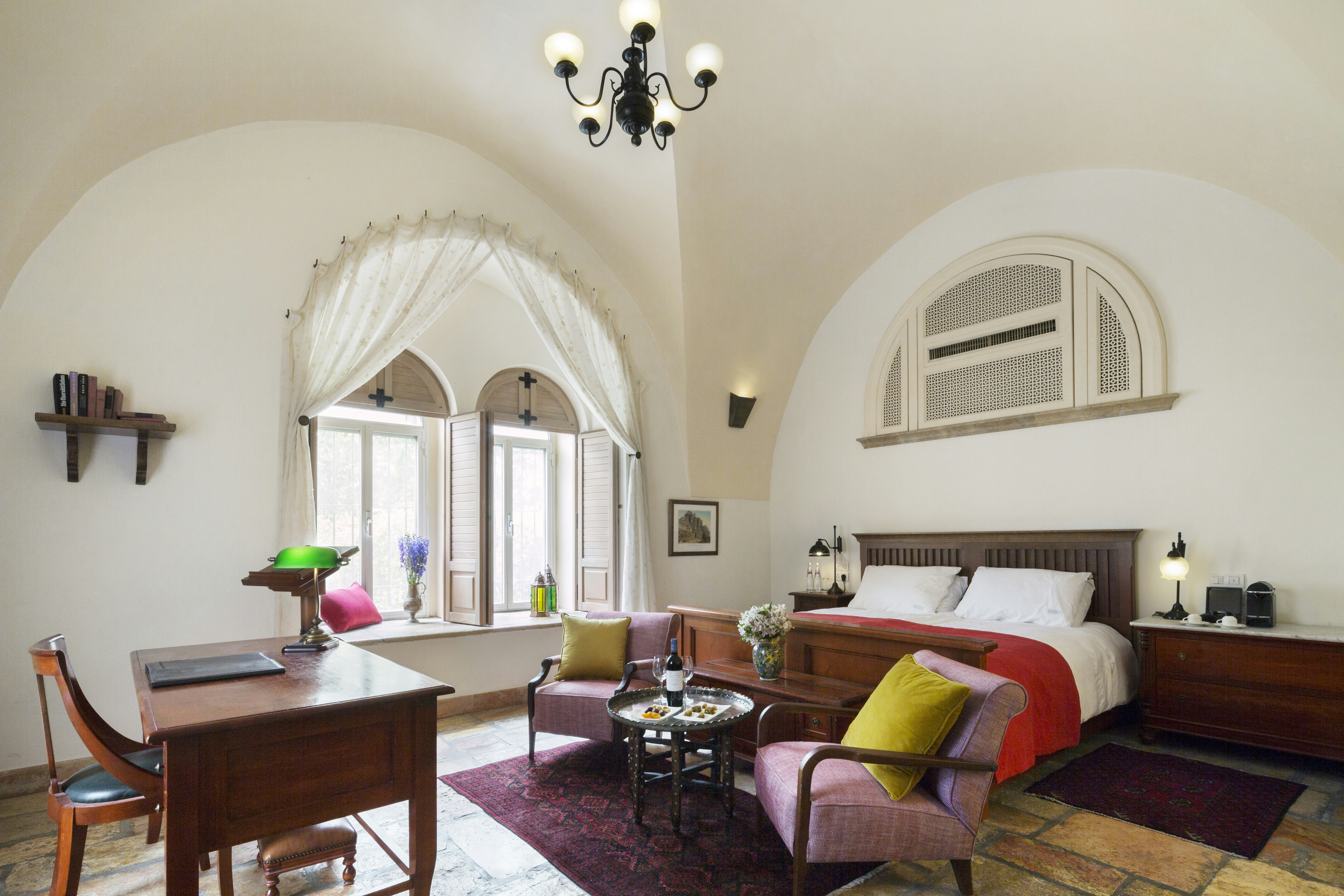 Classic Pasha - Old Wing