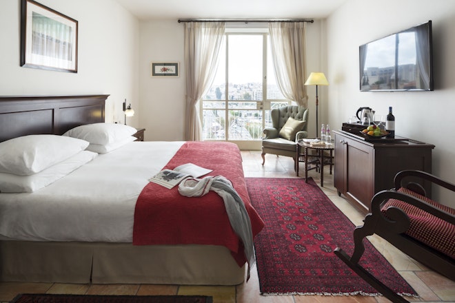Comfort Pool View Room
