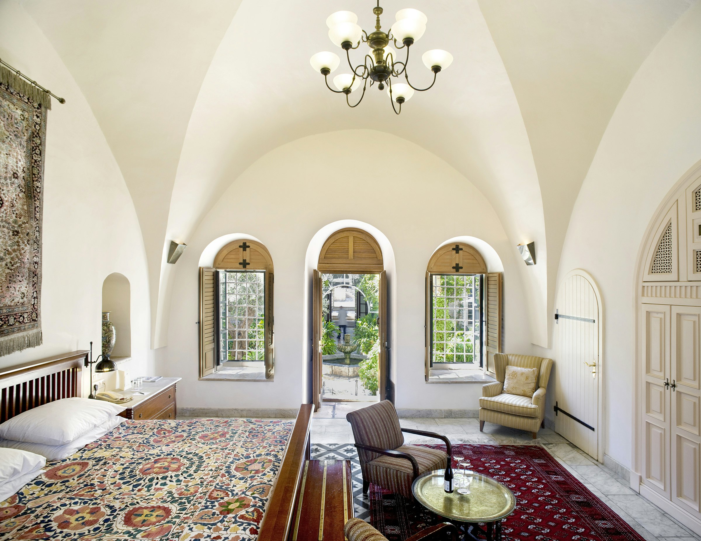 Junior Suite - Open To The Courtyard