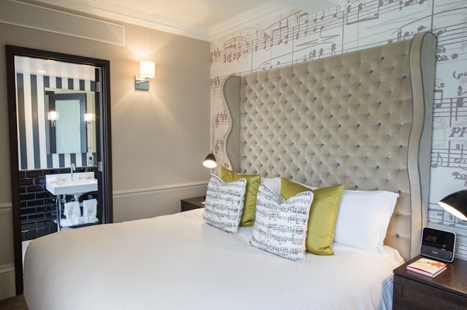 Superior Room - Bedroom