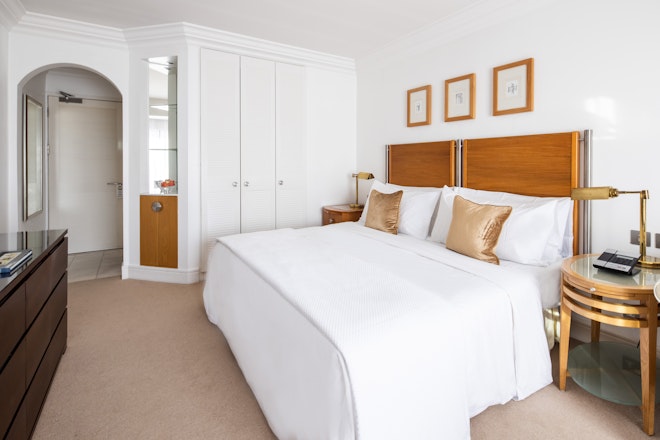 Golf View Room - Bedroom
