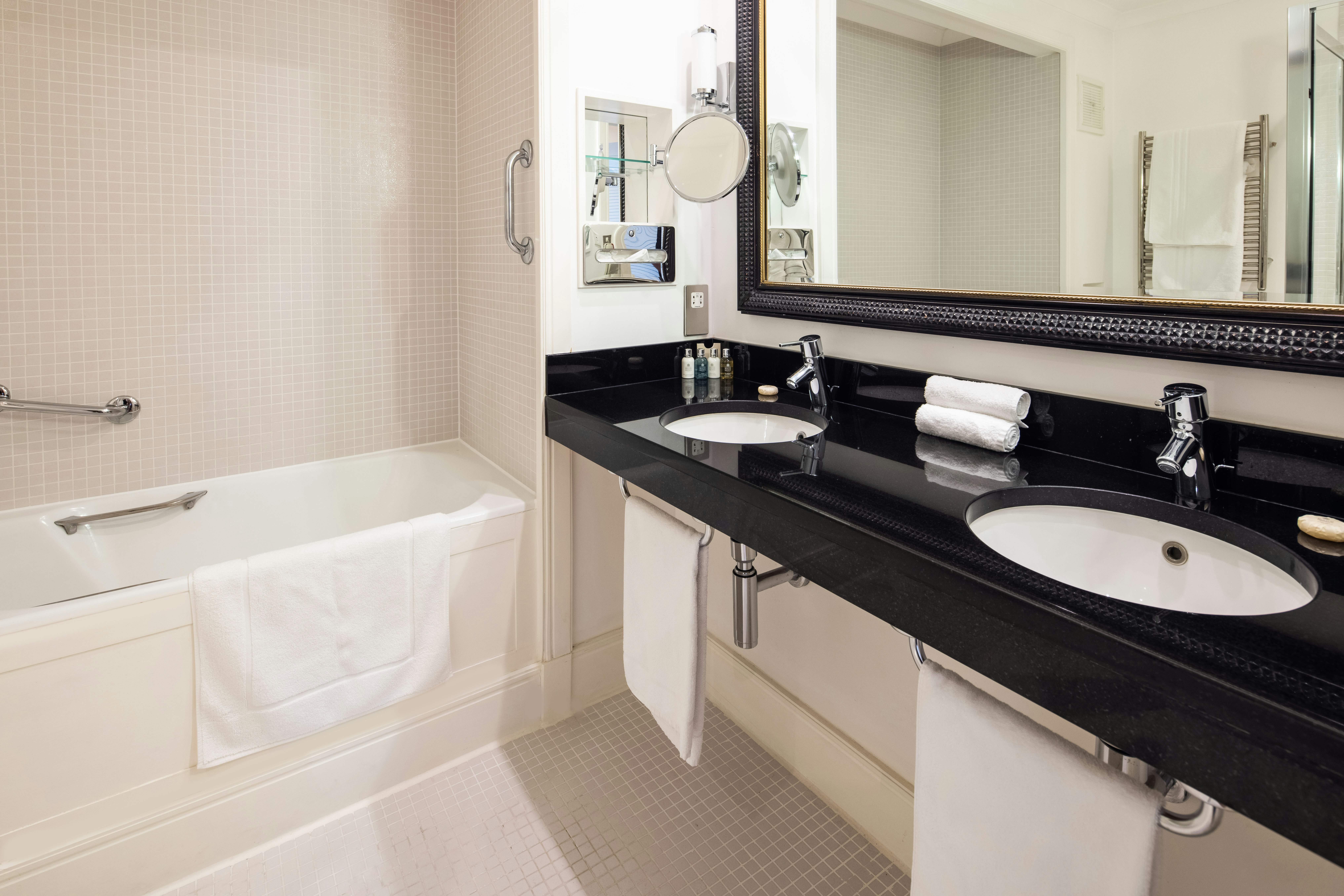 Executive Suite Bathroom