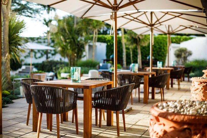 Terrace Dining