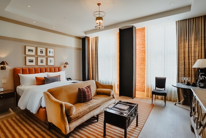 Courtyard Deluxe Suite - Bedroom