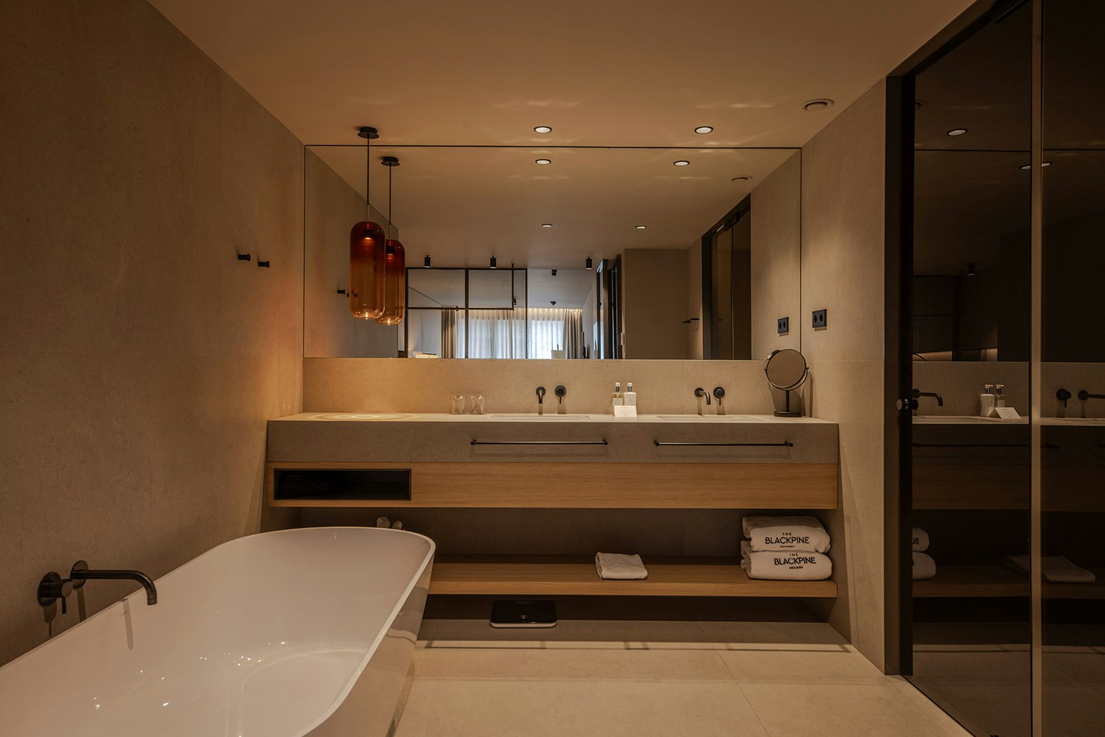 Junior Suite - Bathroom